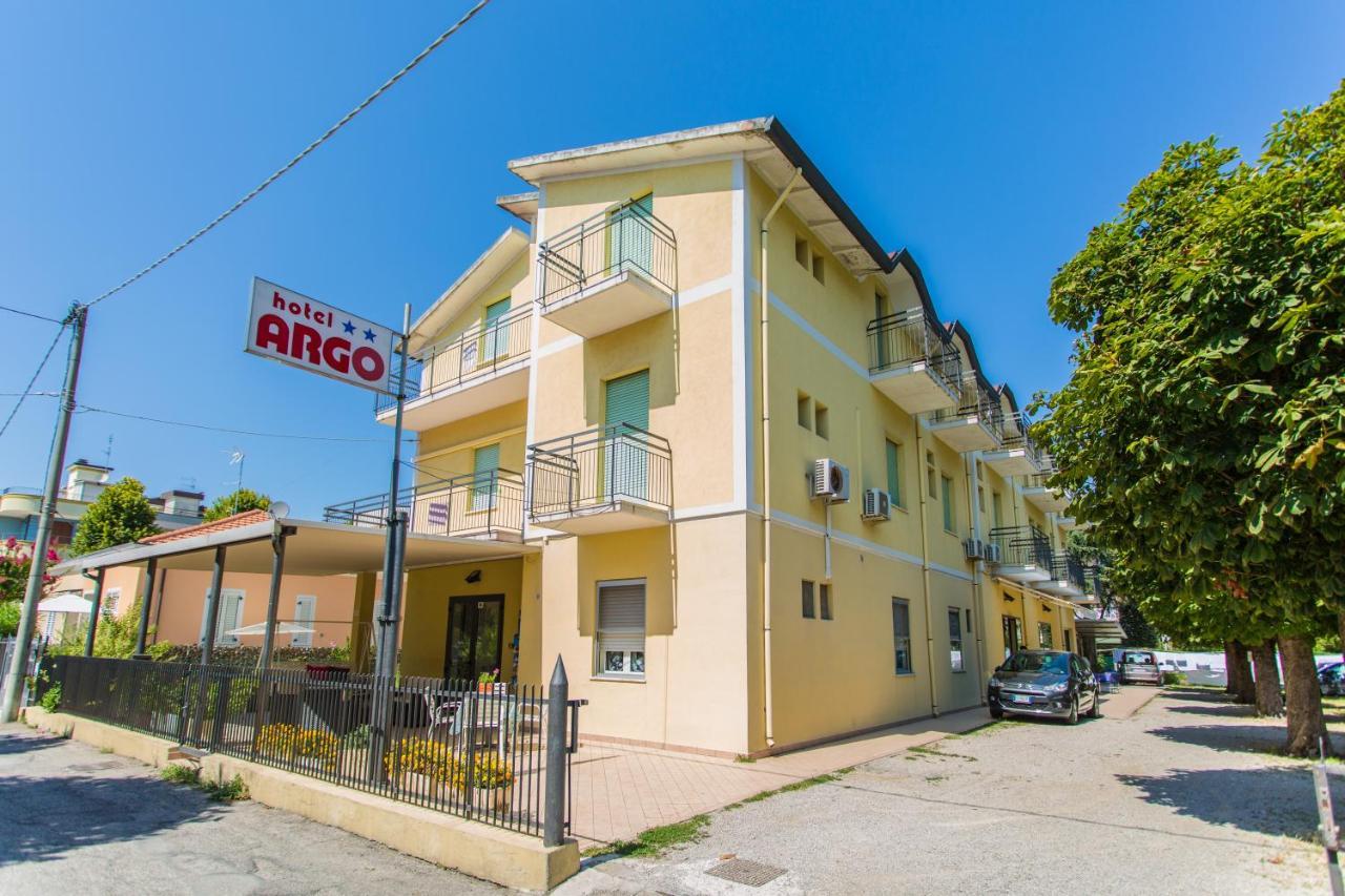 רימיני Hotel Argo מראה חיצוני תמונה