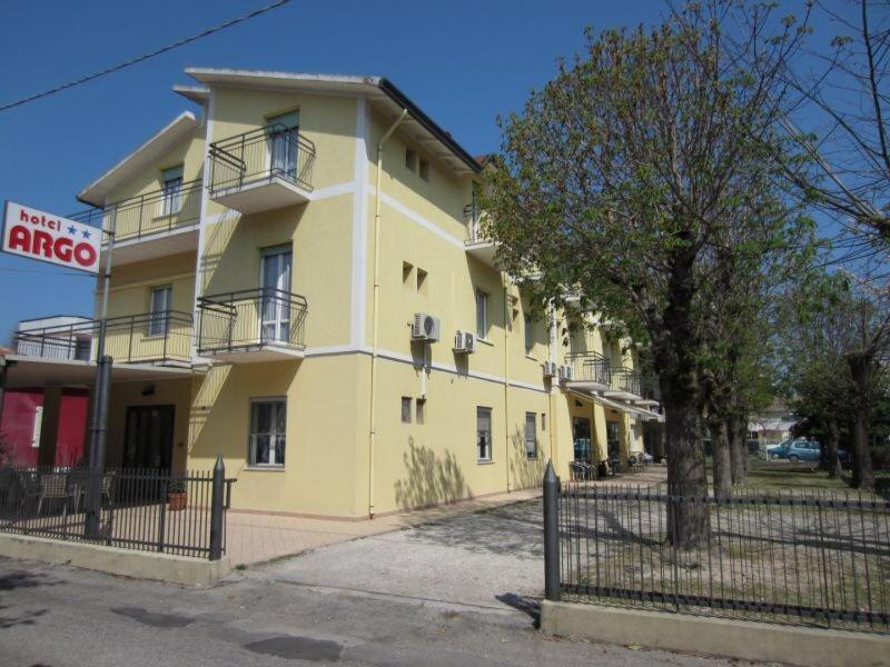 רימיני Hotel Argo מראה חיצוני תמונה