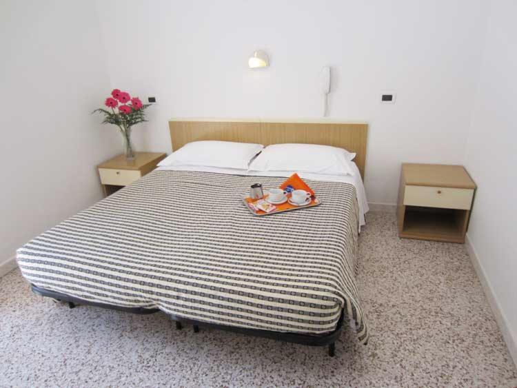 רימיני Hotel Argo מראה חיצוני תמונה